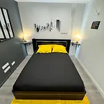 Worldroom Privée Avec Espace Commun Perpiñán