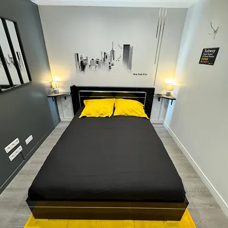 Worldroom Privee Avec Espace Commun بيربينيو