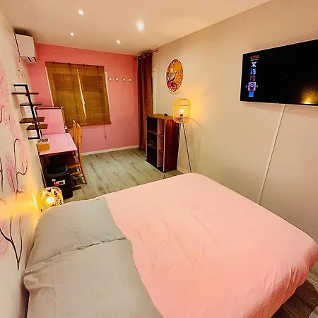 Worldroom Privee Avec Espace Commun Hostel