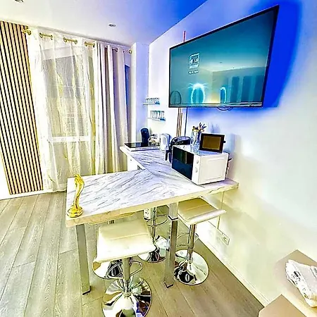 Hostel Worldroom Privee Avec Espace Commun Perpignan